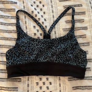 Lululemon sports bra